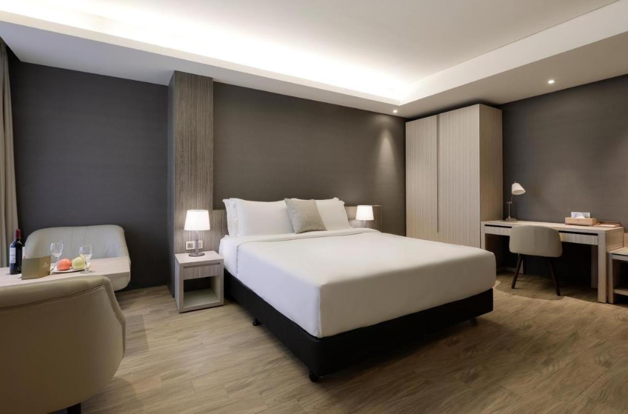Cuncyue Hot Spring Resort Lotung Kültér fotó Deluxe Room